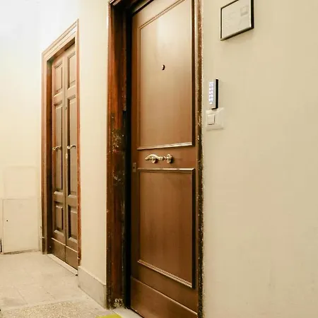 Lägenhet Lele Termini Rom